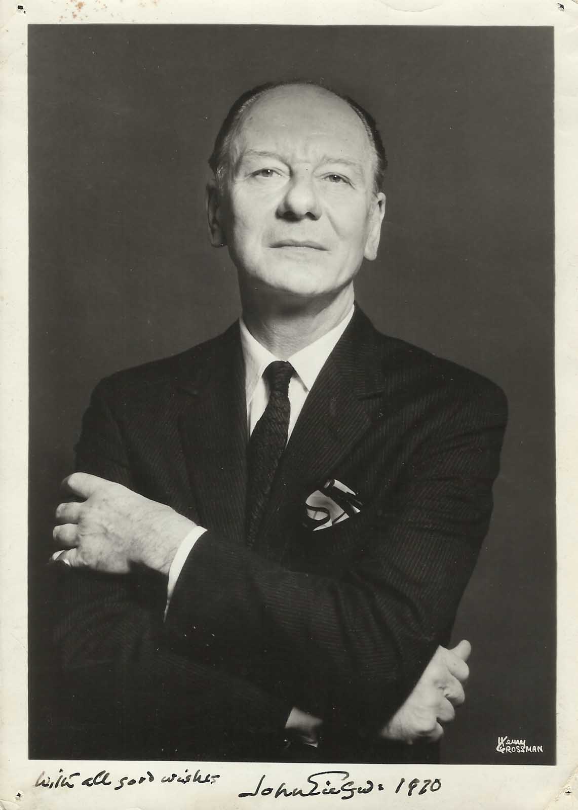 sir john gielgud original handsigned vintage photo sir john gielgud original handsigned vintage photo