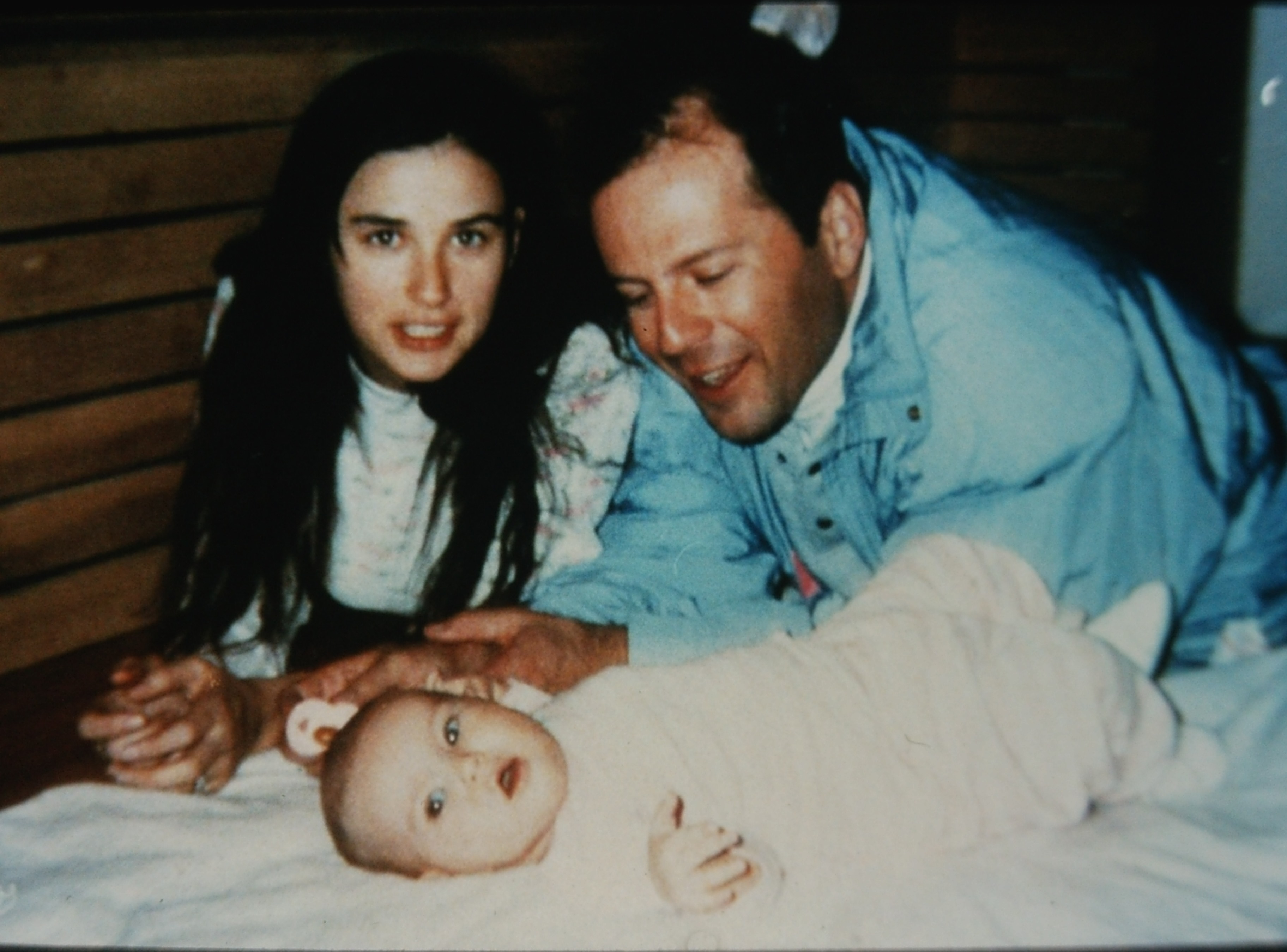 lance henriksen pottery ebay demi moore bruce willis with baby rumer orig 35mm lance henriksen pottery ebay demi moore bruce willis with baby rumer orig 35mm